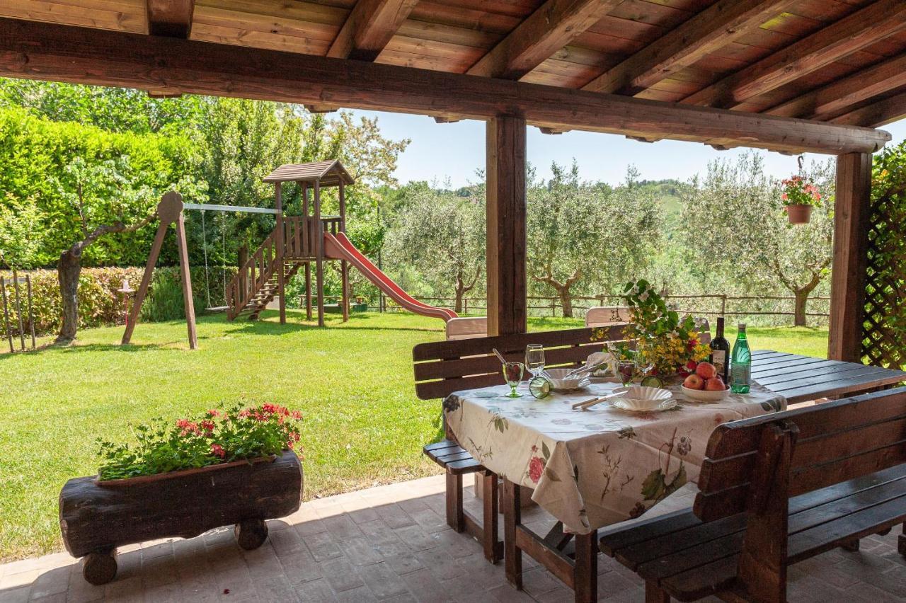 Agriturismo Le Dolci Colline Valfabbrica Exterior photo