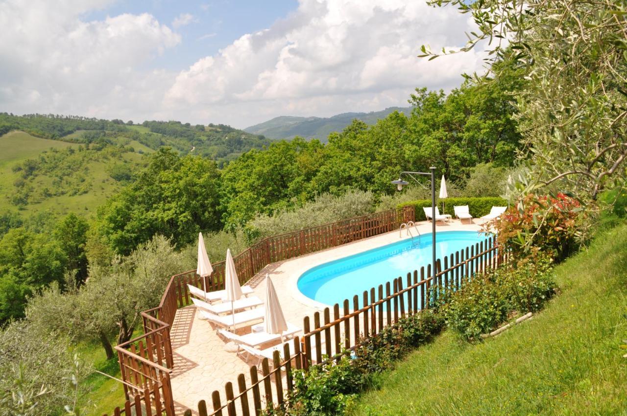 Agriturismo Le Dolci Colline Valfabbrica Exterior photo